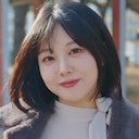 Ji-woo’s date preparation